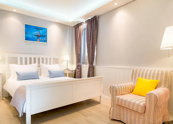 Serenity Apartment Split