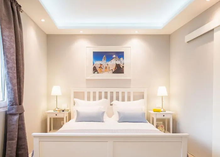 Serenity Apartment Split